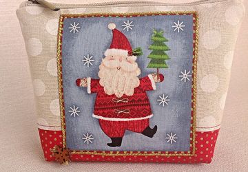 Косметичка из ткани ''Новый год к нам мчится''