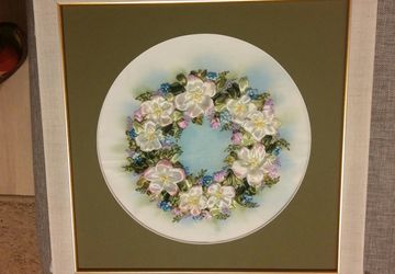 веночек с цветами яблони