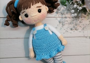 Вязаная кукла