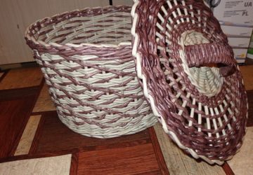 Корзина с крышкой.