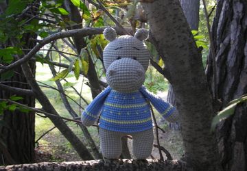 Вязаный бегемот "Венеамин"