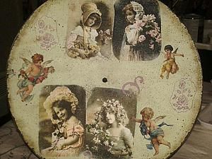 "Незабываемое ретро" часы в технике декупаж скидка!