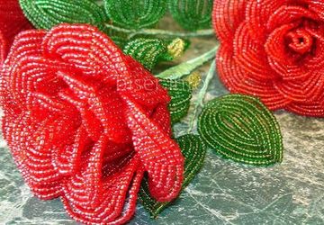 Как сделать розу из бисера