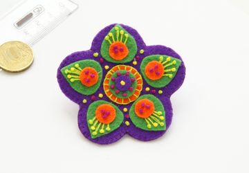 Брошь "Цветочек неземной"