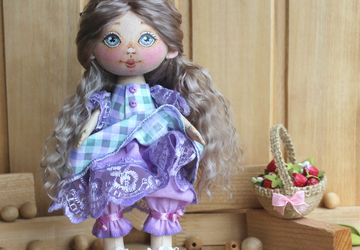Текстильная интерьерная куколка Лизонька.