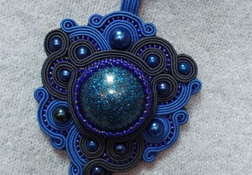 Кулон из сутажа "Гроза"