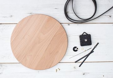 Минимализм наступает: простые деревянные настенные часы