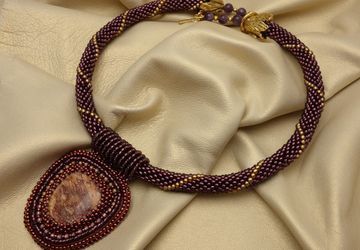 Кулон с авантюрином "Бургундское вино"