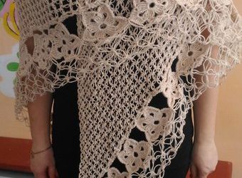 Оригинальные шали ручной вязки