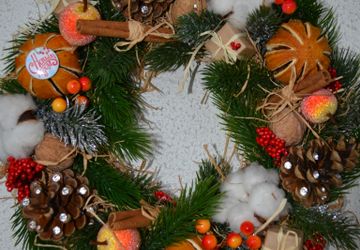 Рождественские и новогодние венки ручной работы