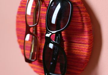 Декоративный органайзер для очков.