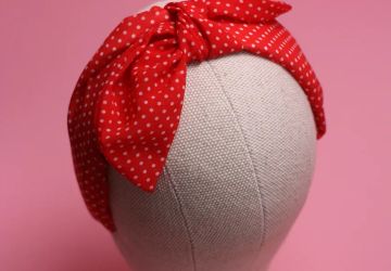 Ободок красный в белый горошек