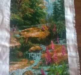 Вышитая картина "Горный ручей"