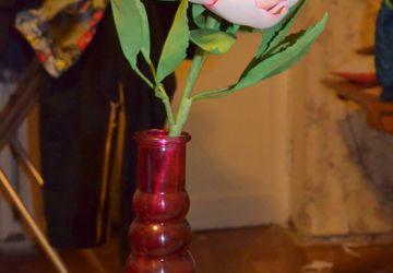 пион на стебле