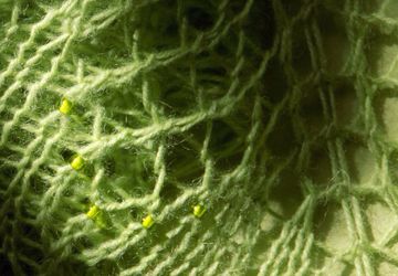 Шаль из мериноса "Весна"