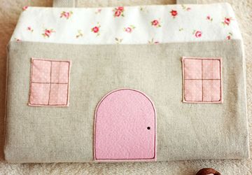 Сумочка-домик для куклы