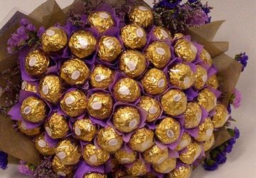 Сладкий подарок. Букет из конфет