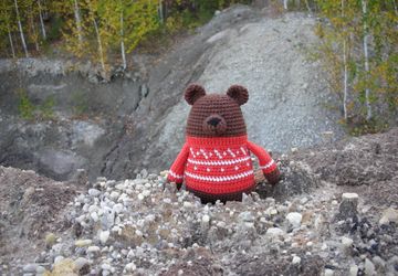 Вязанный гималайский медведь "Ванька"