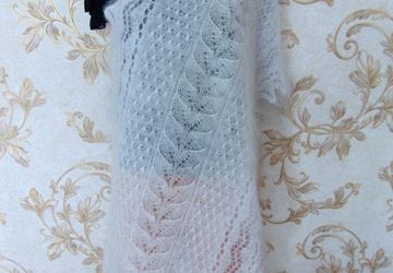 Палантин пуховый ." Морозные веточки."