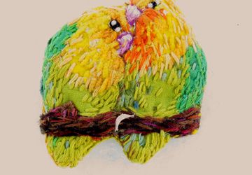 Брошь  " Попугаи-Неразлучники"