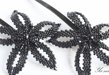 Заколка из бисера " Ночной цветок"