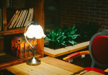Как сделать своими руками настольную лампу