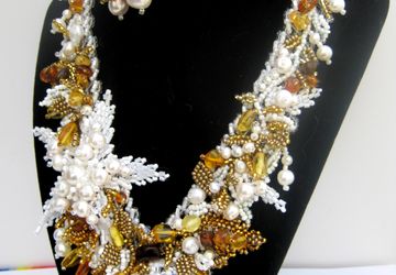 Украшение из натуральных камней "Звезда"