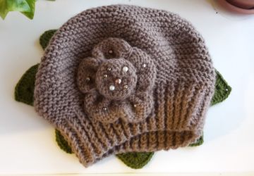 Женский берет