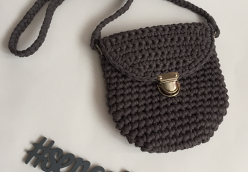 Сумочка из трикотажной пряжи