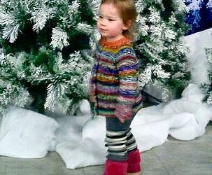 детская кофточка --пеструшка