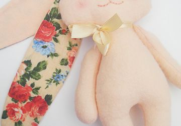 Заяц-сплюшка из фланели Высота 19 см