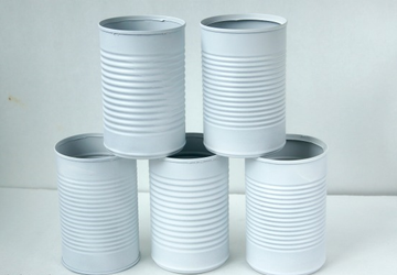 Мраморные светильники из жестяных банок.