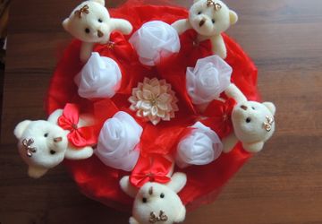 Букет из игрушек