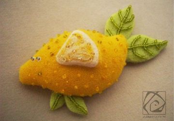 Брошь Лимон-Рыба