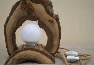 Деревянный LED настольный светильник из ореха, ручная работа