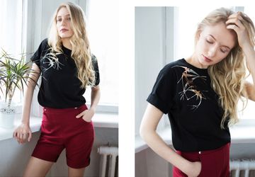 Футболка с ласточками	