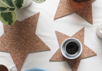 Пробковые подставки под горячее.