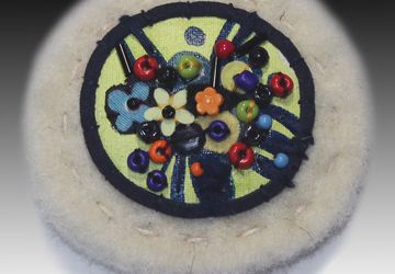 Брошь бохо белая 1