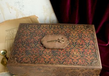 Шкатулка для рукоделия "Златошвейка"