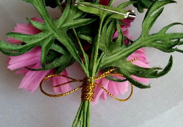 Букеты , цветы и украшения !