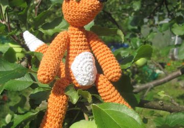 Рыжий лисёнок