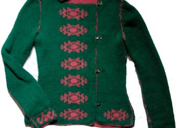 Вязаный жакет