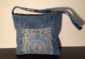 Сумка из джинсы с росписью