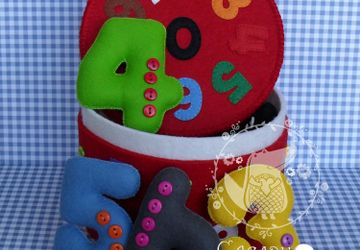 Цифры из фетра в шкатулке