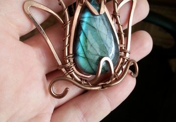 Лунный тюльпан