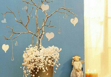 Симпатичные (и дешевые!) украшения на День святого Валентина своими руками. Дерево с сердцами.