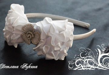 Ободок с бантом.
