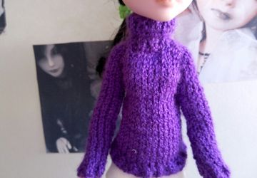 Фиолетовый вязаный гольф