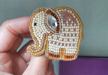 Брошь "Слоник"