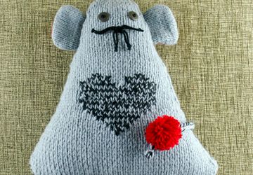 Подушка-игрушка "Усатый Мышь "